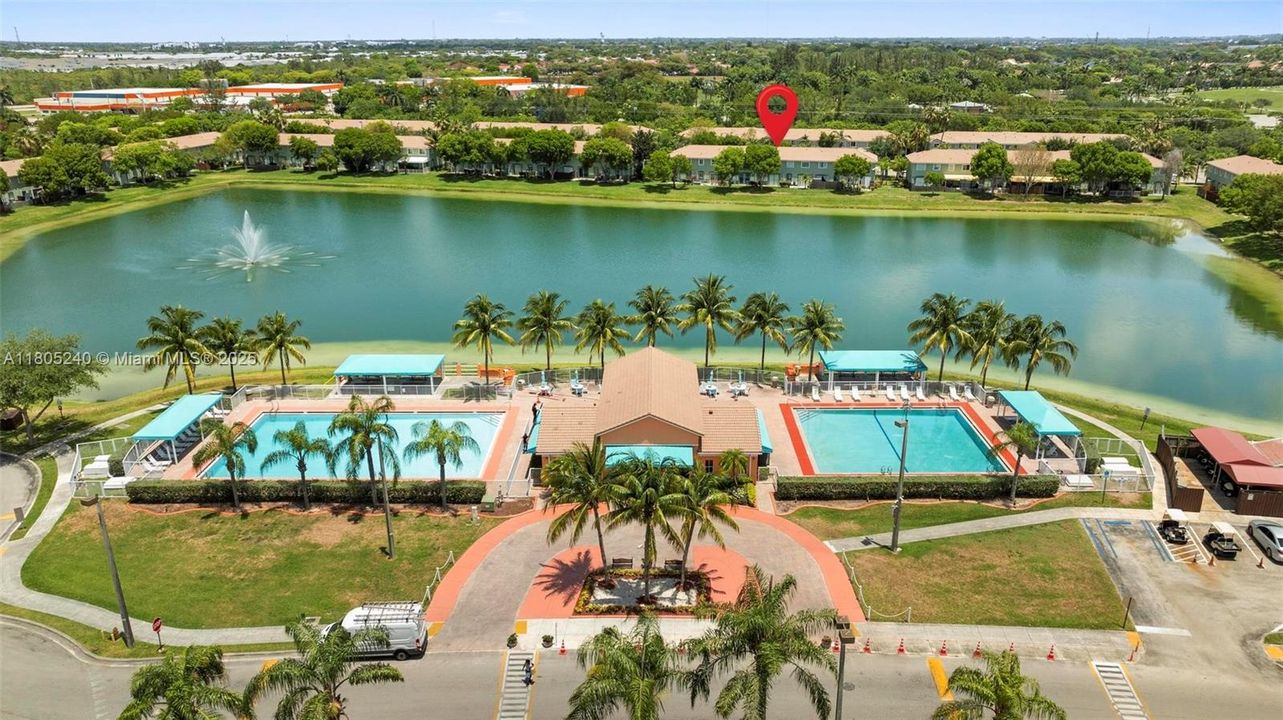 En Venta: $330,000 (3 camas, 2 baños, 1302 Pies cuadrados)