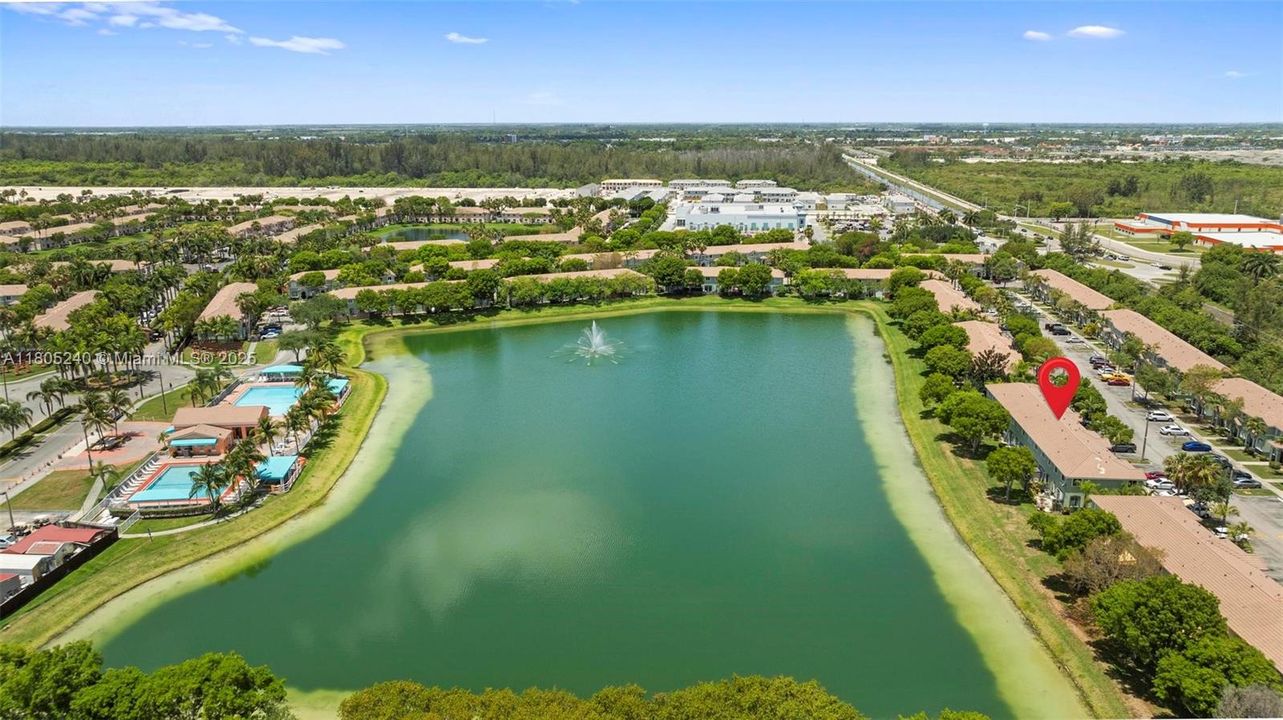 En Venta: $330,000 (3 camas, 2 baños, 1302 Pies cuadrados)