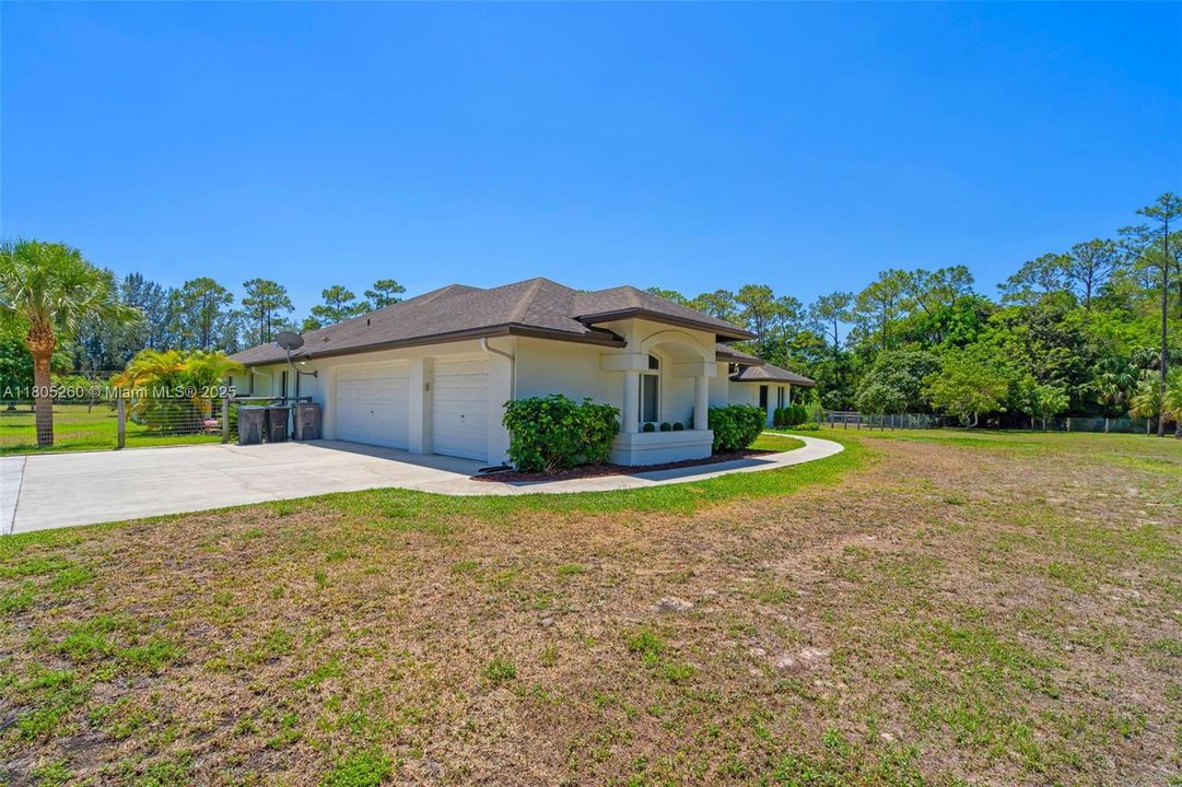 For Sale: $1,449,999 (5 beds, 3 baths, 3329 Square Feet)