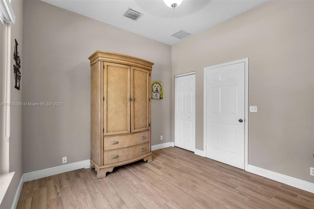 For Sale: $1,449,999 (5 beds, 3 baths, 3329 Square Feet)