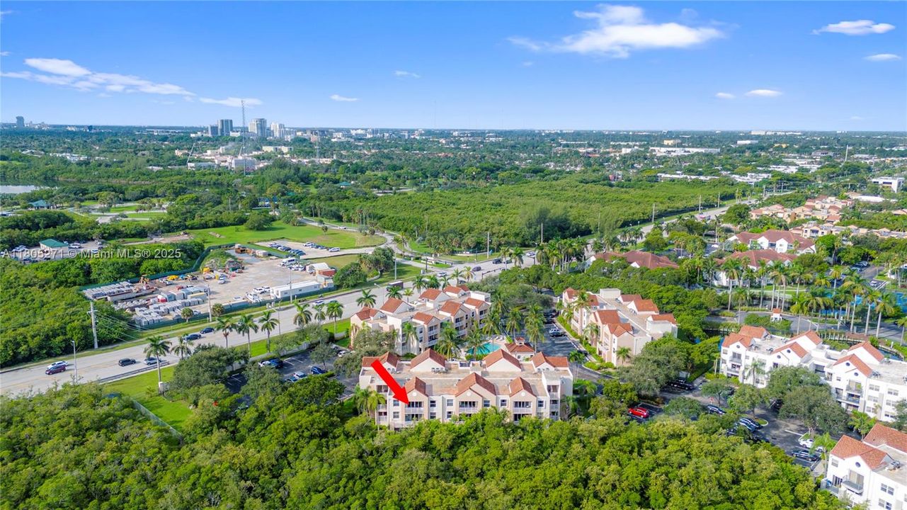 Vendido Recientemente: $283,800 (2 camas, 2 baños, 1000 Pies cuadrados)