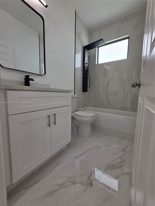 Под контрактом: $290,000 (3 спален, 2 ванн, 1499 Квадратных фут)