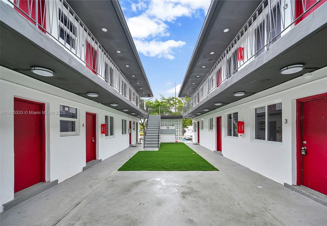 待售: $2,795,000 (0 贝兹, 0 浴室, 0 平方英尺)