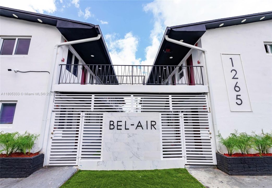 待售: $2,795,000 (0 贝兹, 0 浴室, 0 平方英尺)