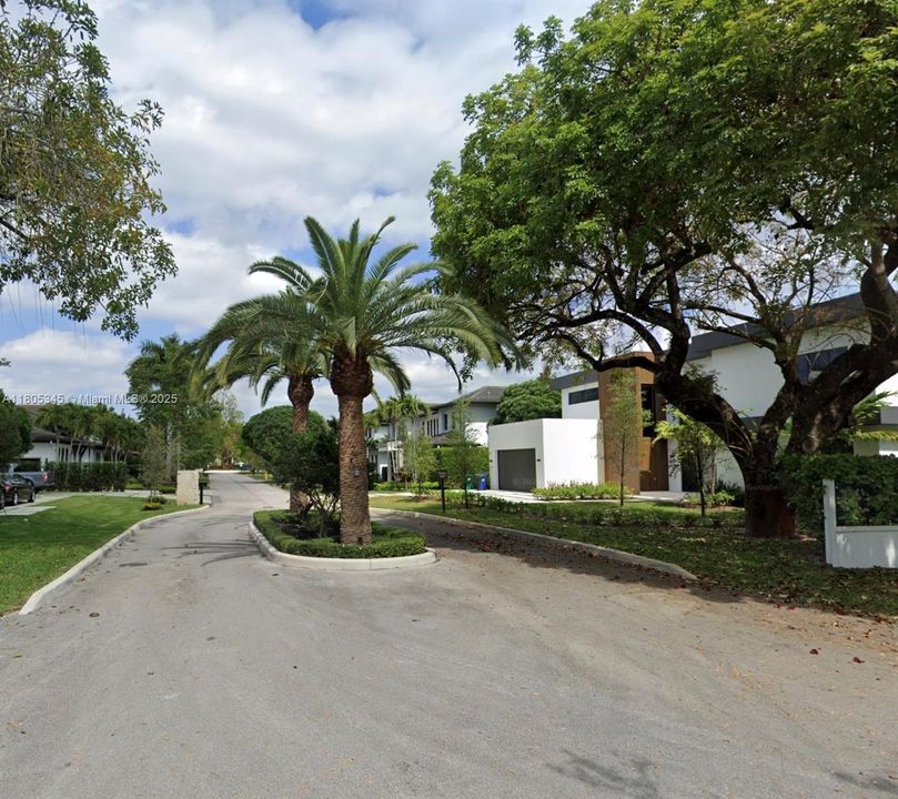 Recently Sold: $2,000,000 (0.34 acres)