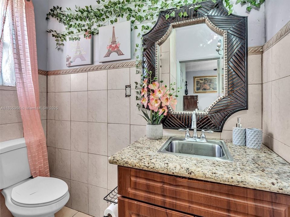 Recently Sold: $479,900 (4 beds, 2 baths, 1232 Square Feet)