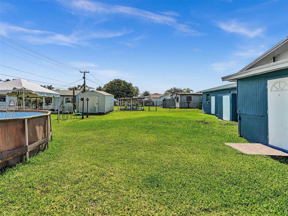 Recently Sold: $479,900 (4 beds, 2 baths, 1232 Square Feet)