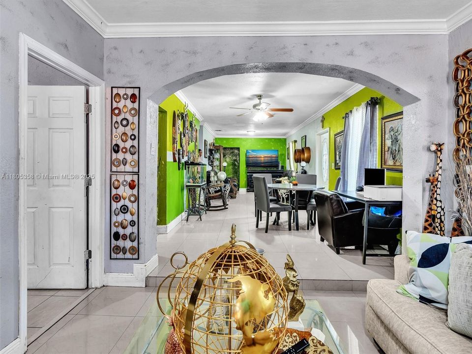 Recently Sold: $479,900 (4 beds, 2 baths, 1232 Square Feet)