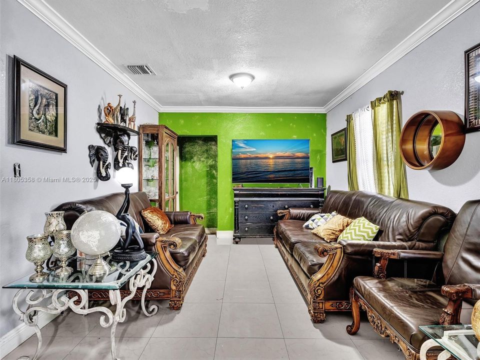 Recently Sold: $479,900 (4 beds, 2 baths, 1232 Square Feet)