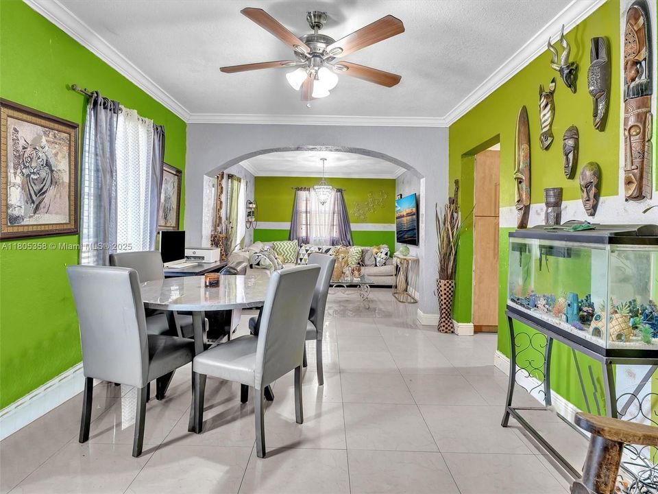 Recently Sold: $479,900 (4 beds, 2 baths, 1232 Square Feet)