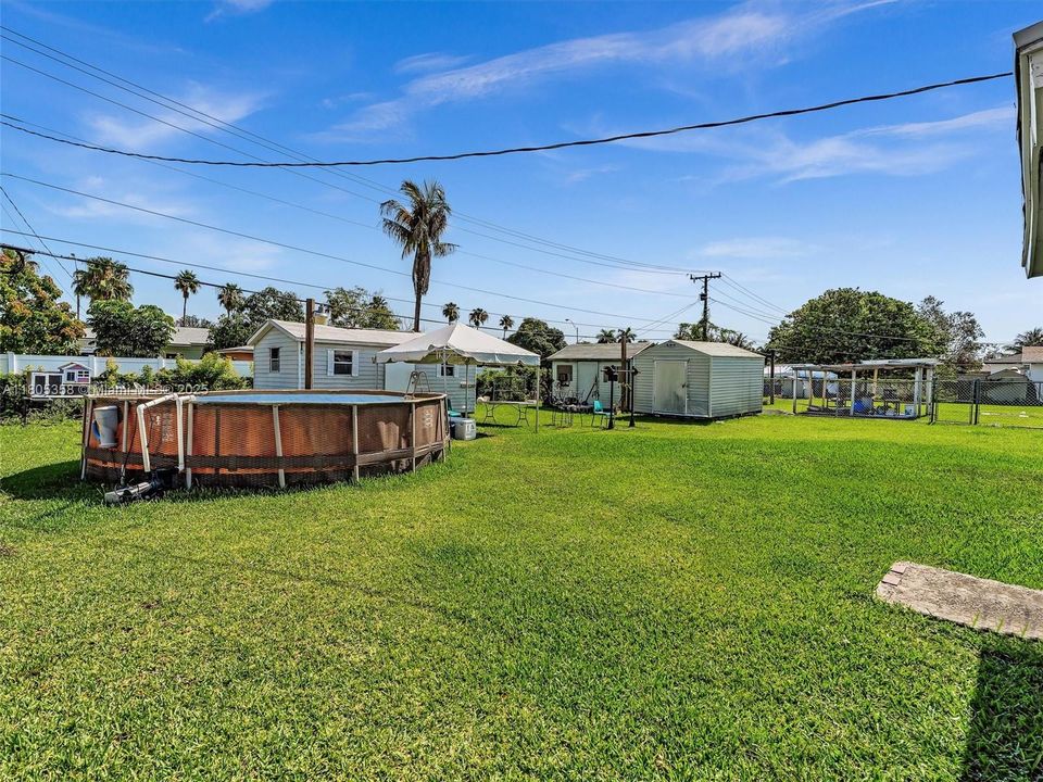 Recently Sold: $479,900 (4 beds, 2 baths, 1232 Square Feet)