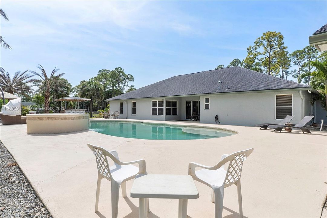 Active With Contract: $999,999 (5 beds, 4 baths, 3085 Square Feet)