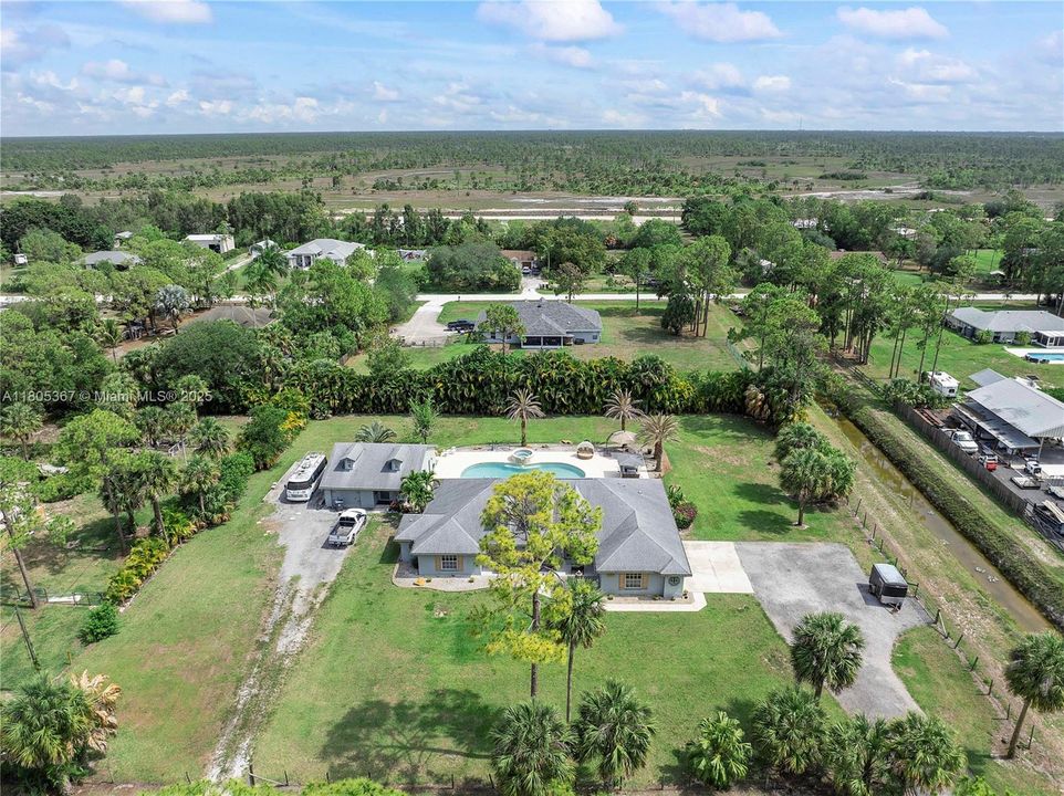 Active With Contract: $999,999 (5 beds, 4 baths, 3085 Square Feet)