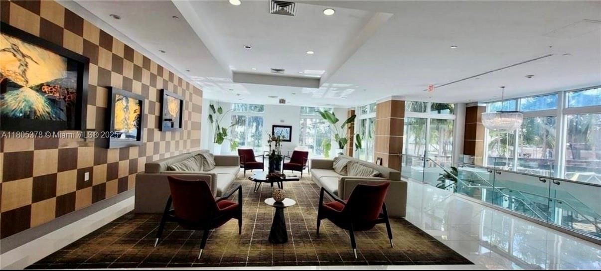 En Venta: $999,000 (2 camas, 2 baños, 1222 Pies cuadrados)