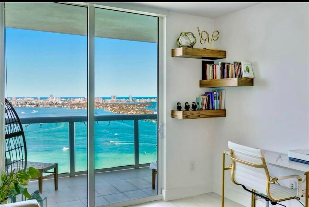 En Venta: $999,000 (2 camas, 2 baños, 1222 Pies cuadrados)