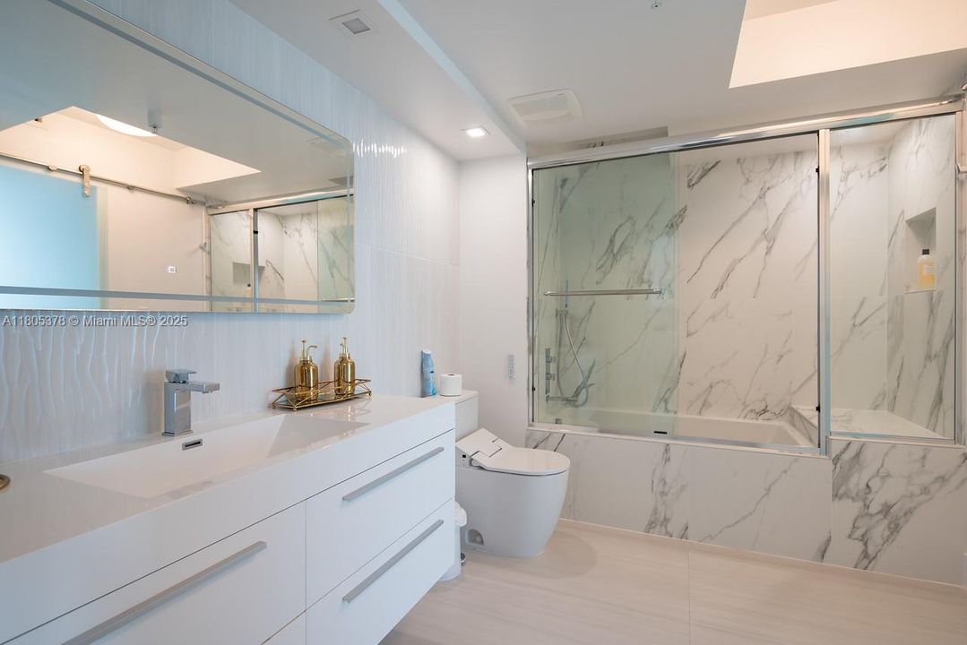 En Venta: $999,000 (2 camas, 2 baños, 1222 Pies cuadrados)