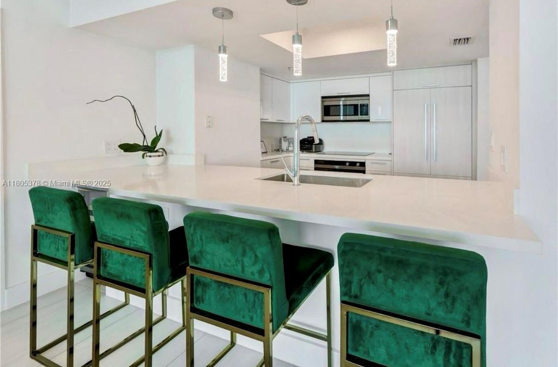 En Venta: $999,000 (2 camas, 2 baños, 1222 Pies cuadrados)