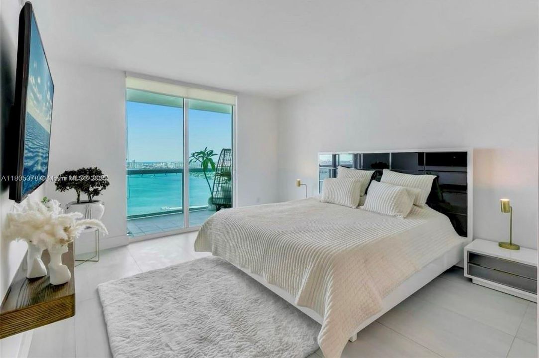 En Venta: $999,000 (2 camas, 2 baños, 1222 Pies cuadrados)