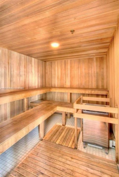 En Venta: $999,000 (2 camas, 2 baños, 1222 Pies cuadrados)