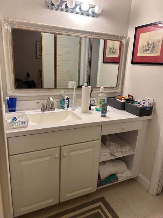 Недавно продано: $190,000 (2 спален, 2 ванн, 1158 Квадратных фут)