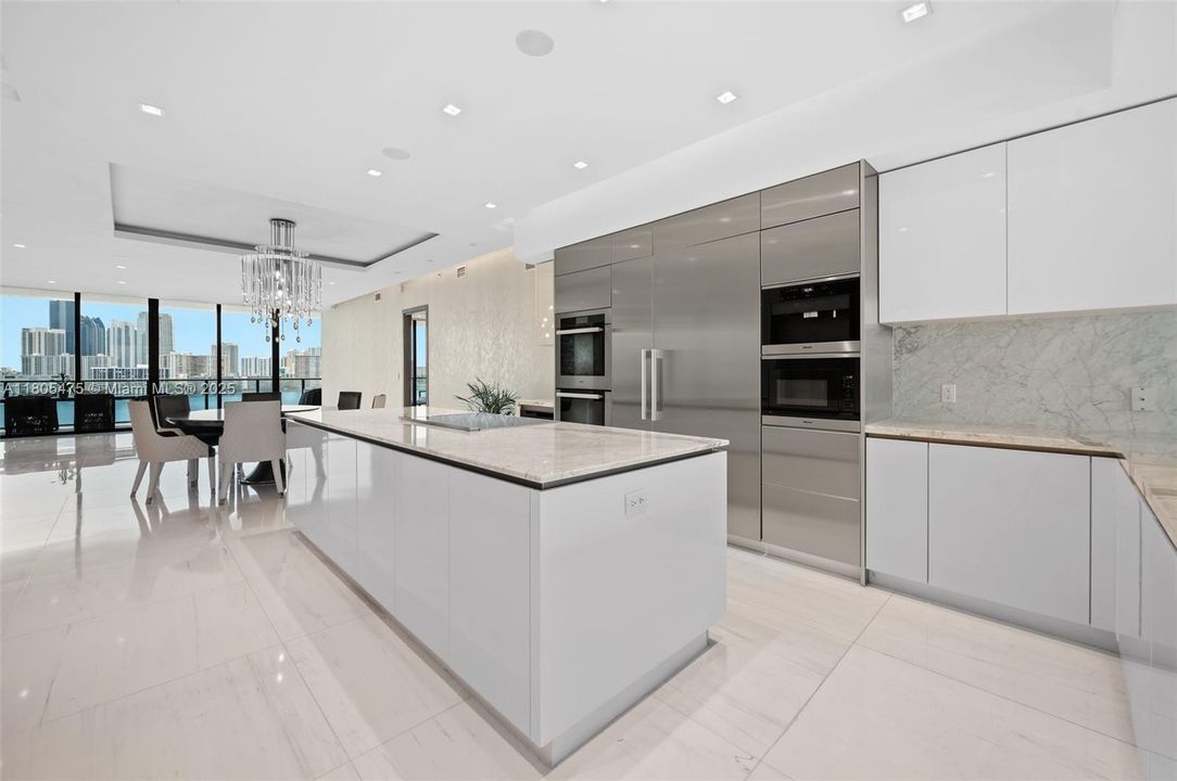 待售: $2,950,000 (3 贝兹, 4 浴室, 2750 平方英尺)