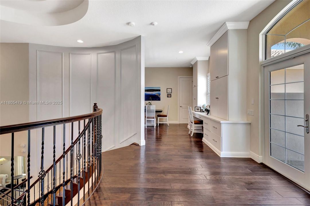 最近售出: $3,395,000 (5 贝兹, 5 浴室, 4636 平方英尺)