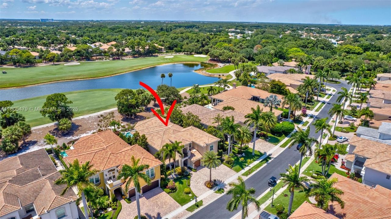 最近售出: $3,395,000 (5 贝兹, 5 浴室, 4636 平方英尺)