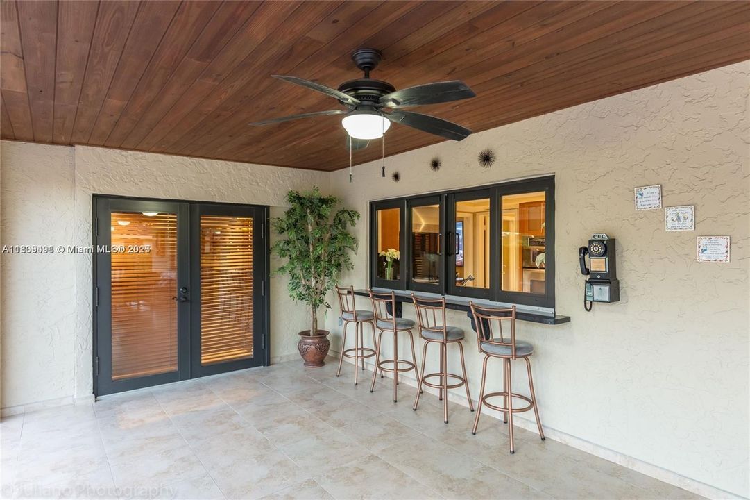 最近租的: $5,500 (4 贝兹, 3 浴室, 3113 平方英尺)