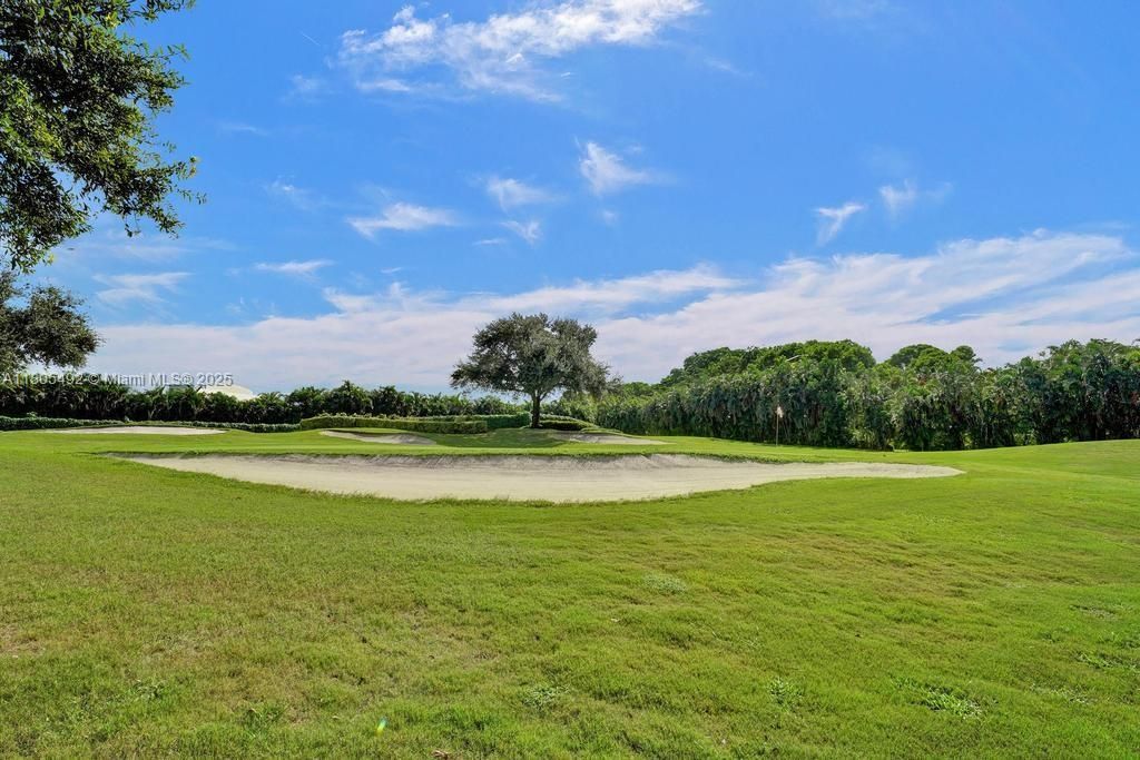 Недавно продано: $230,000 (2 спален, 2 ванн, 1385 Квадратных фут)