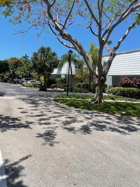 Vendido Recientemente: $1,770,000 (2 camas, 2 baños, 1800 Pies cuadrados)