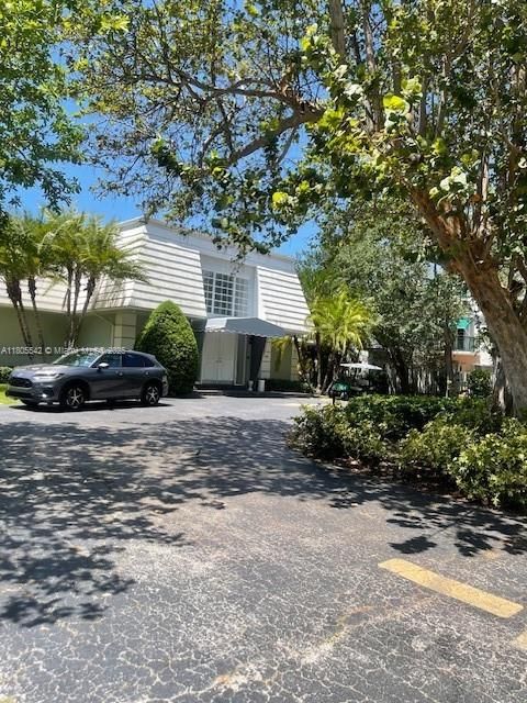 Vendido Recientemente: $1,770,000 (2 camas, 2 baños, 1800 Pies cuadrados)