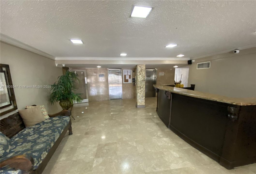 En Venta: $124,900 (1 camas, 1 baños, 714 Pies cuadrados)