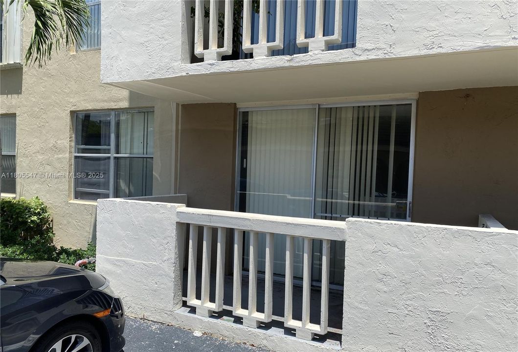 En Venta: $124,900 (1 camas, 1 baños, 714 Pies cuadrados)