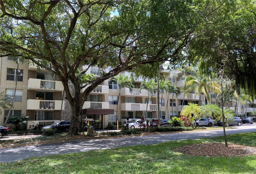 En Venta: $124,900 (1 camas, 1 baños, 714 Pies cuadrados)