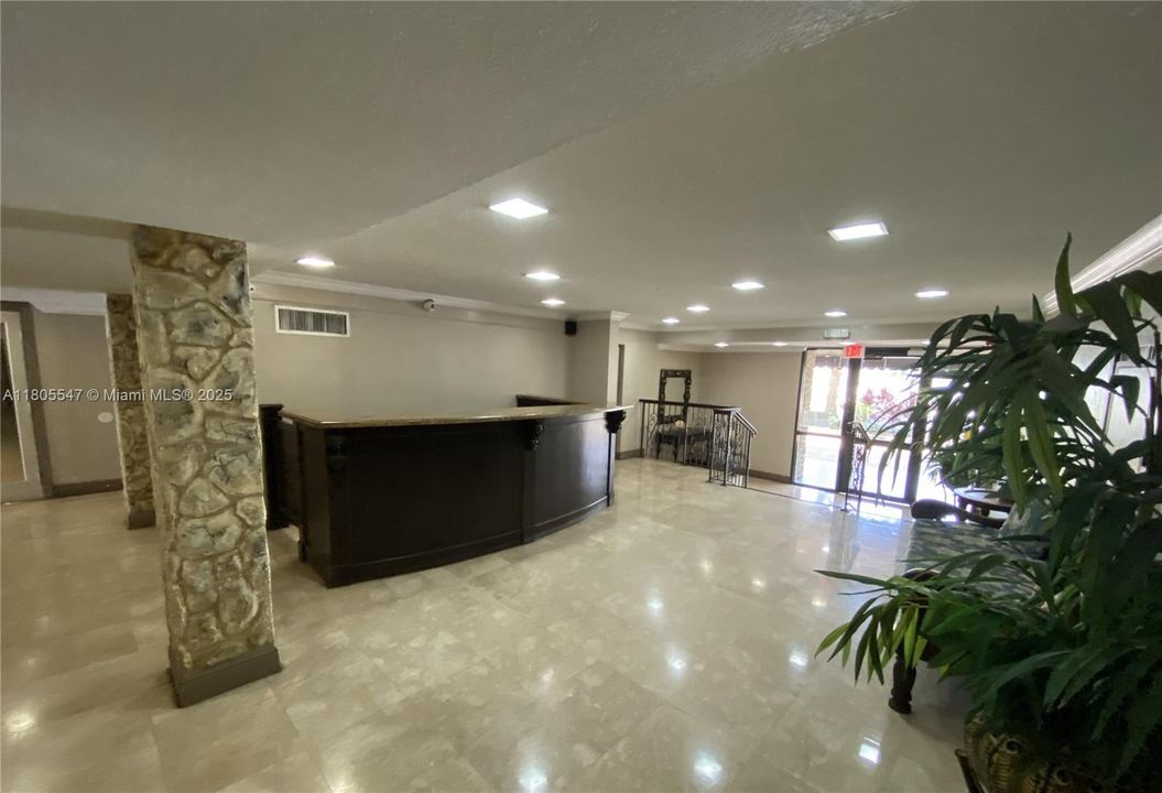 En Venta: $124,900 (1 camas, 1 baños, 714 Pies cuadrados)