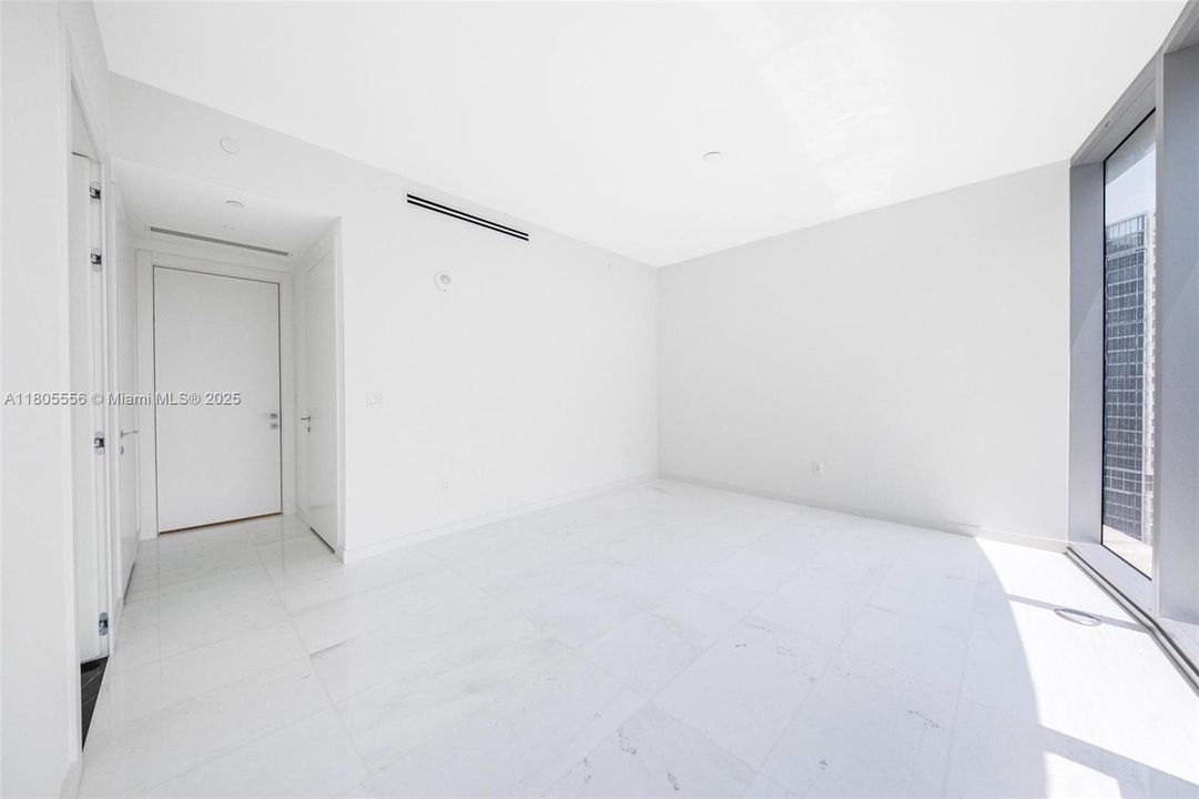 For Sale: $2,800,000 (2 beds, 3 baths, 1871 Square Feet)