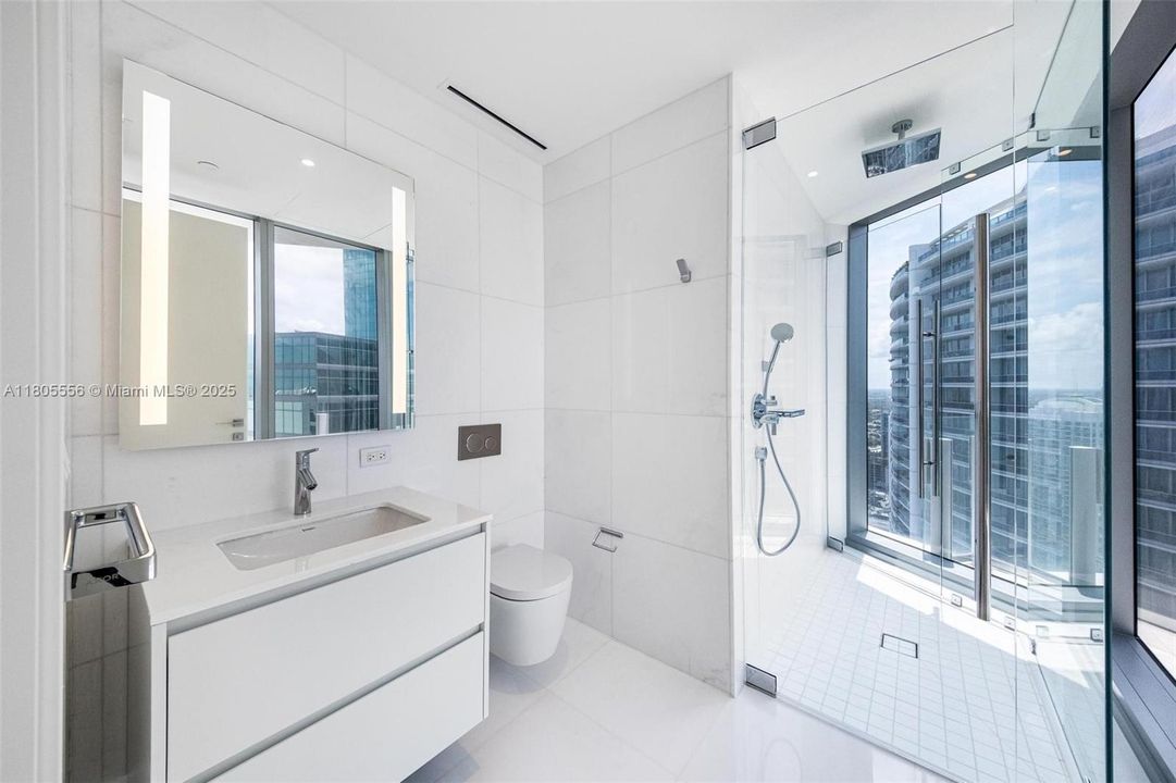 For Sale: $2,800,000 (2 beds, 3 baths, 1871 Square Feet)