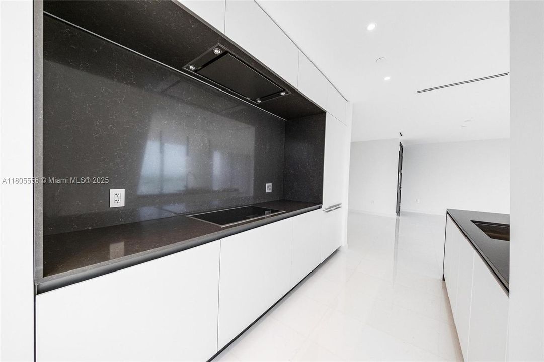 For Sale: $2,800,000 (2 beds, 3 baths, 1871 Square Feet)