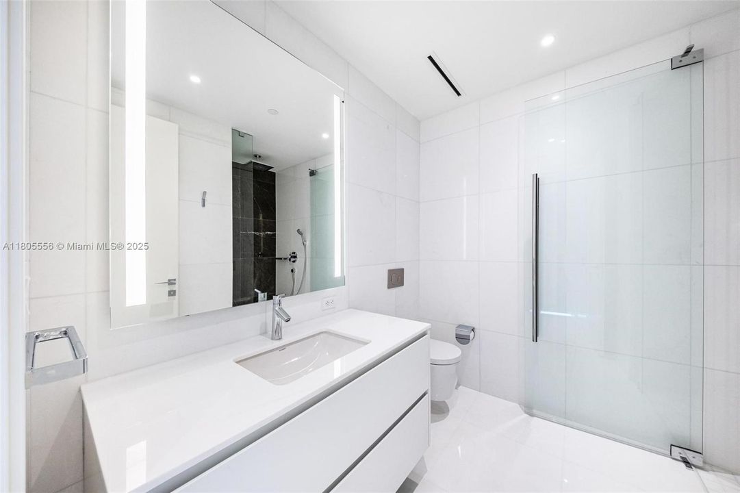 For Sale: $2,800,000 (2 beds, 3 baths, 1871 Square Feet)