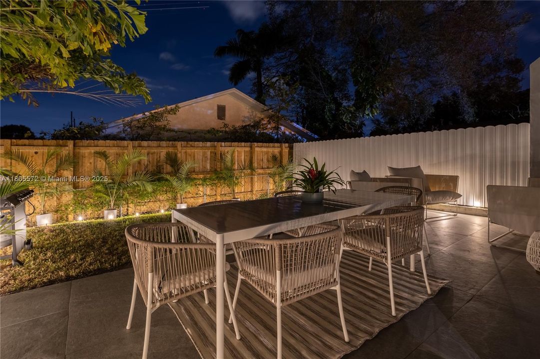 Activo con contrato: $850,000 (3 camas, 2 baños, 1210 Pies cuadrados)