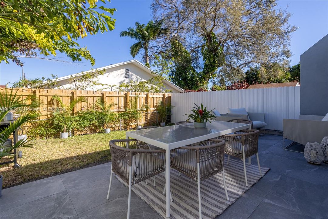Activo con contrato: $850,000 (3 camas, 2 baños, 1210 Pies cuadrados)