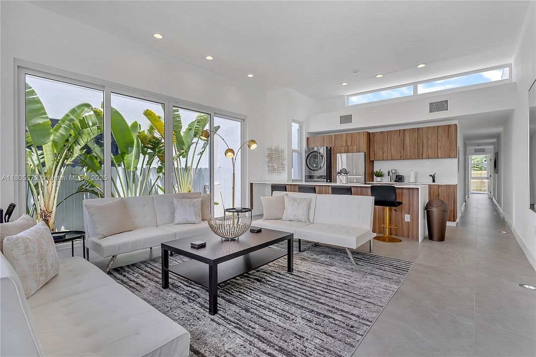 Activo con contrato: $850,000 (3 camas, 2 baños, 1210 Pies cuadrados)