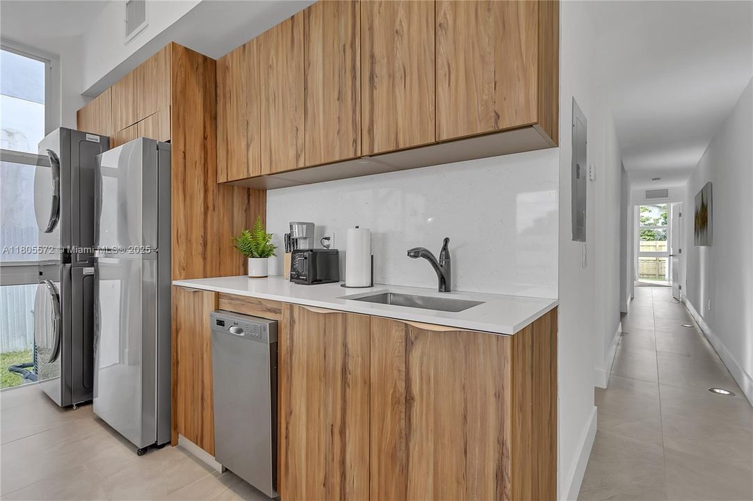 Activo con contrato: $850,000 (3 camas, 2 baños, 1210 Pies cuadrados)