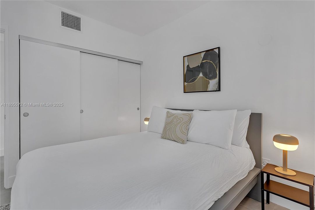 Activo con contrato: $850,000 (3 camas, 2 baños, 1210 Pies cuadrados)