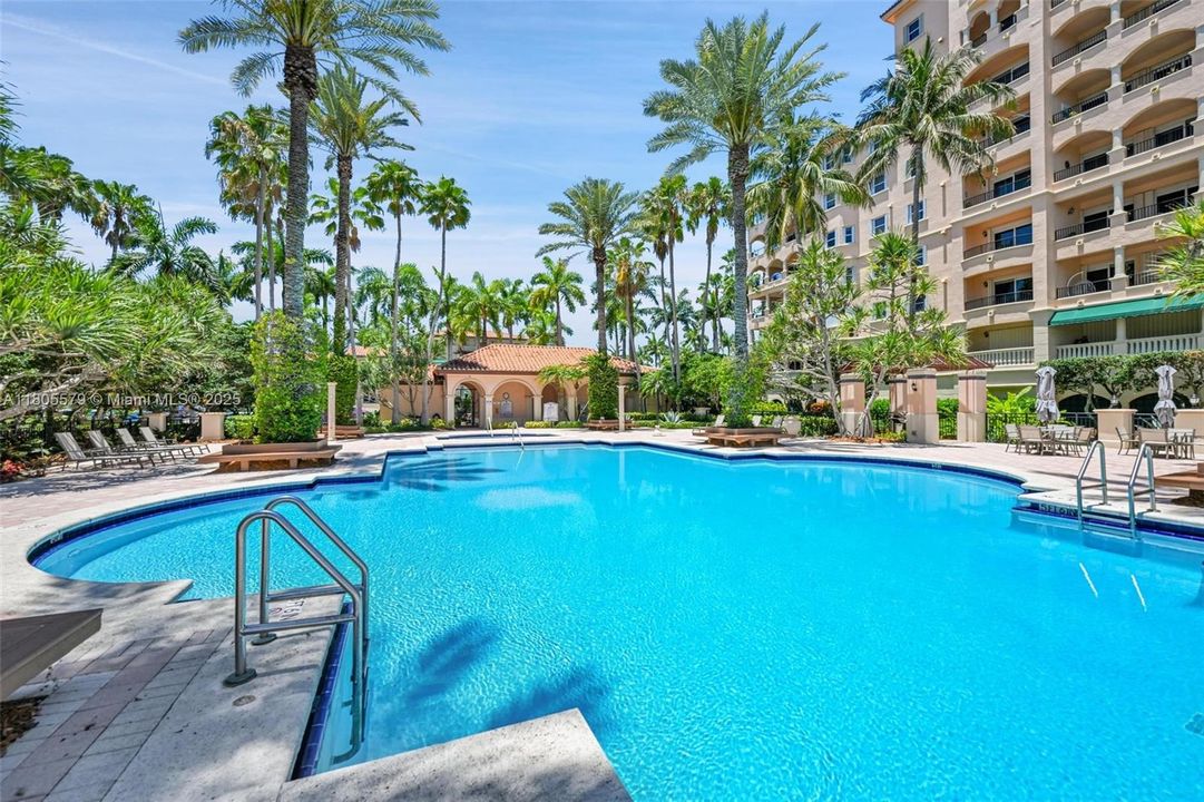 最近租的: $13,750 (3 贝兹, 3 浴室, 2980 平方英尺)