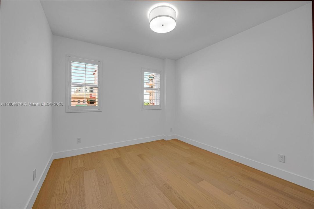 最近租的: $13,750 (3 贝兹, 3 浴室, 2980 平方英尺)