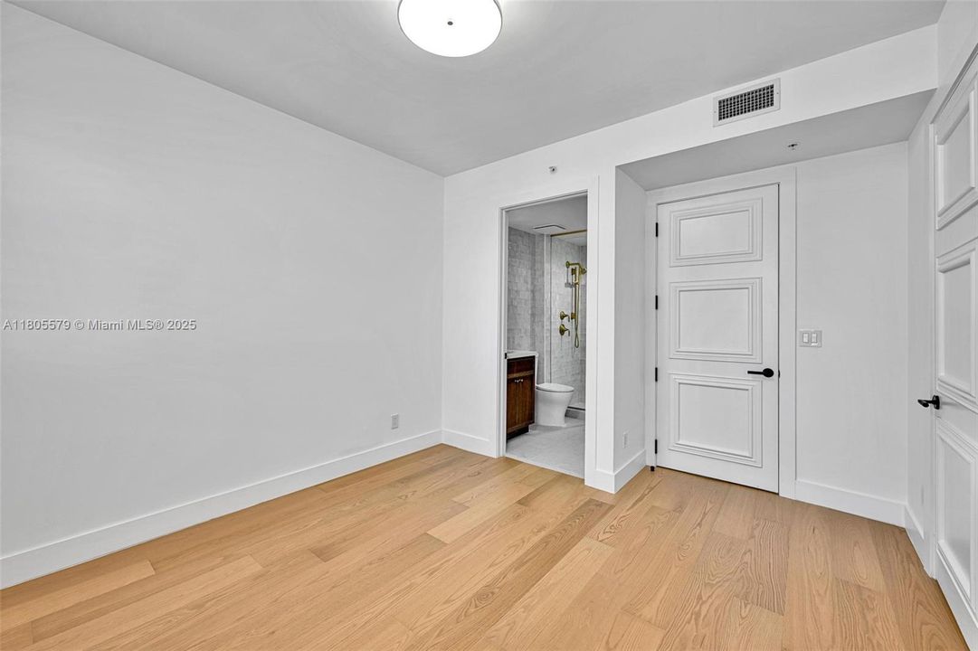 最近租的: $13,750 (3 贝兹, 3 浴室, 2980 平方英尺)