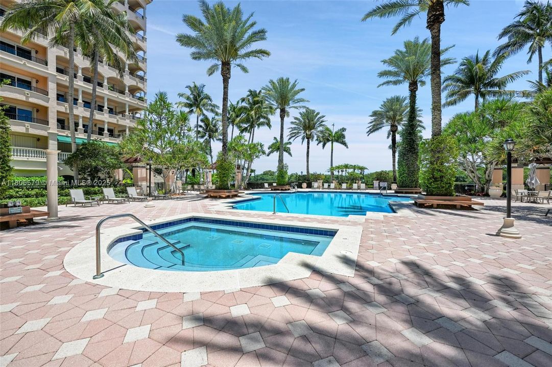 最近租的: $13,750 (3 贝兹, 3 浴室, 2980 平方英尺)