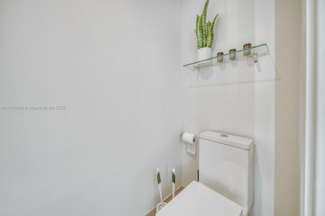Recently Sold: $625,900 (1 beds, 1 baths, 830 Square Feet)