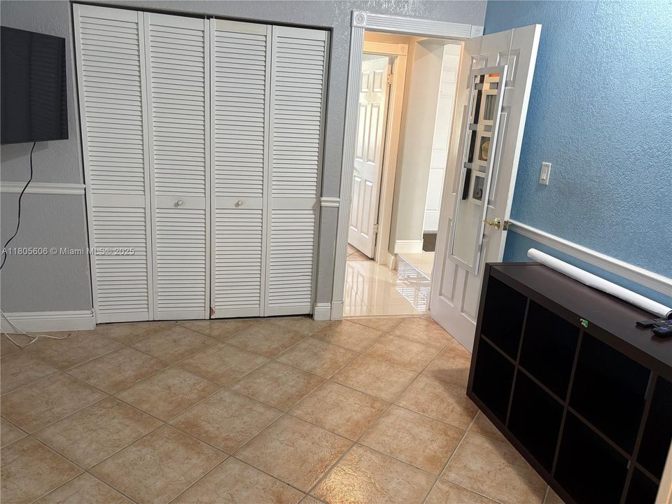 最近租的: $3,600 (4 贝兹, 2 浴室, 1680 平方英尺)